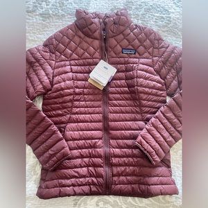 Patagonia AlpLight Down Jacket Small NWT
